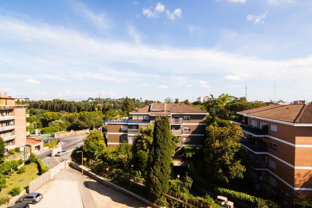 Ostello Villa Monte Mario Рим Екстериор снимка