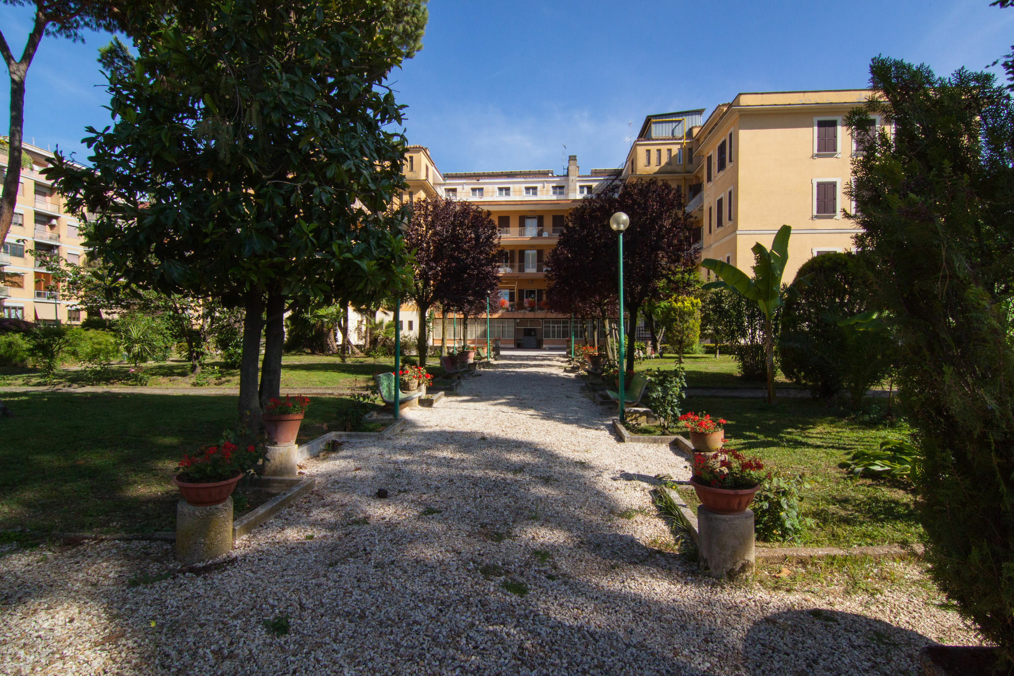 Ostello Villa Monte Mario Рим Екстериор снимка